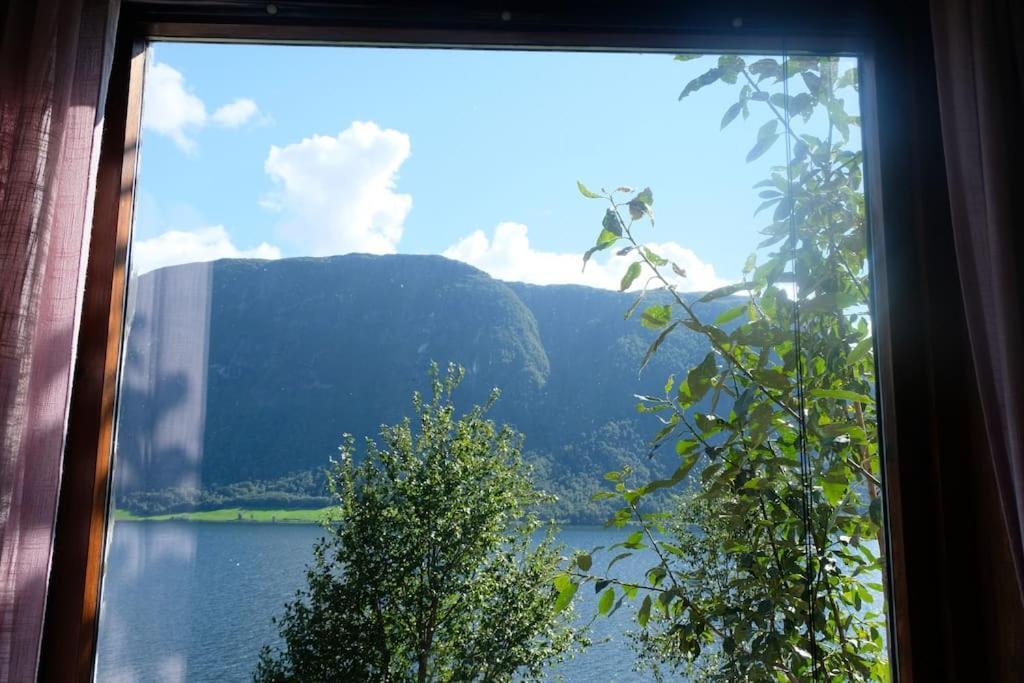 Apartment With Lake View In Jolster Årdal Buitenkant foto