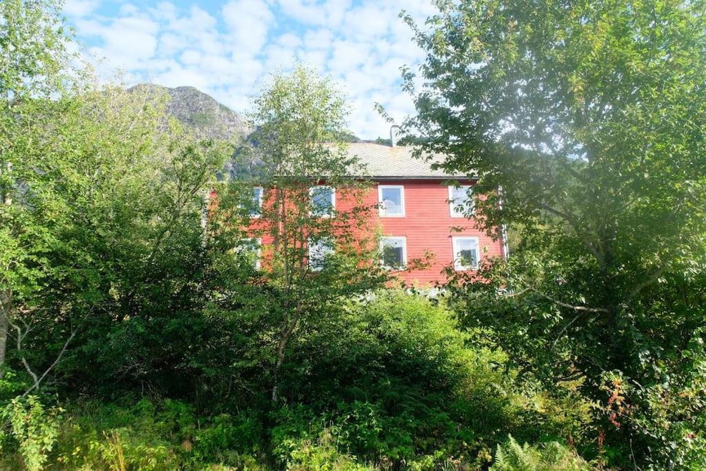 Apartment With Lake View In Jolster Årdal Buitenkant foto